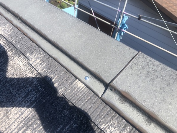 神奈川県横浜市戸塚区　屋根塗装　棟板金補修、下塗り　火災保険による修繕補償 (2)