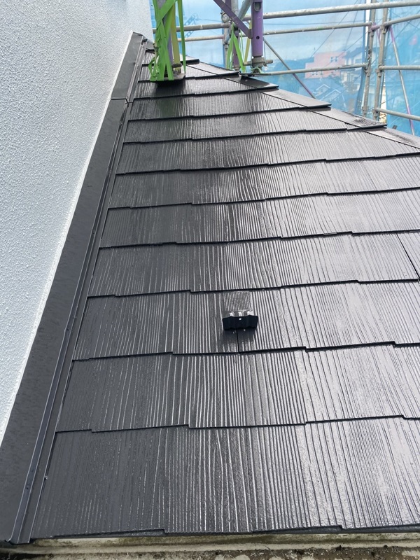 神奈川県横浜市戸塚区　屋根塗装　化粧スレート屋根塗装の工程　雪止めは後付けが可能です! (3)