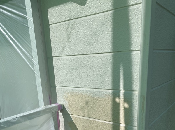 神奈川県横浜市南区　屋根塗装・外壁塗装　コーキング工事、軒天塗装、下塗り (3)