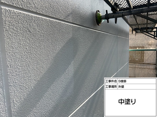 神奈川県横浜市鶴見区S様邸-外壁塗装-中塗り